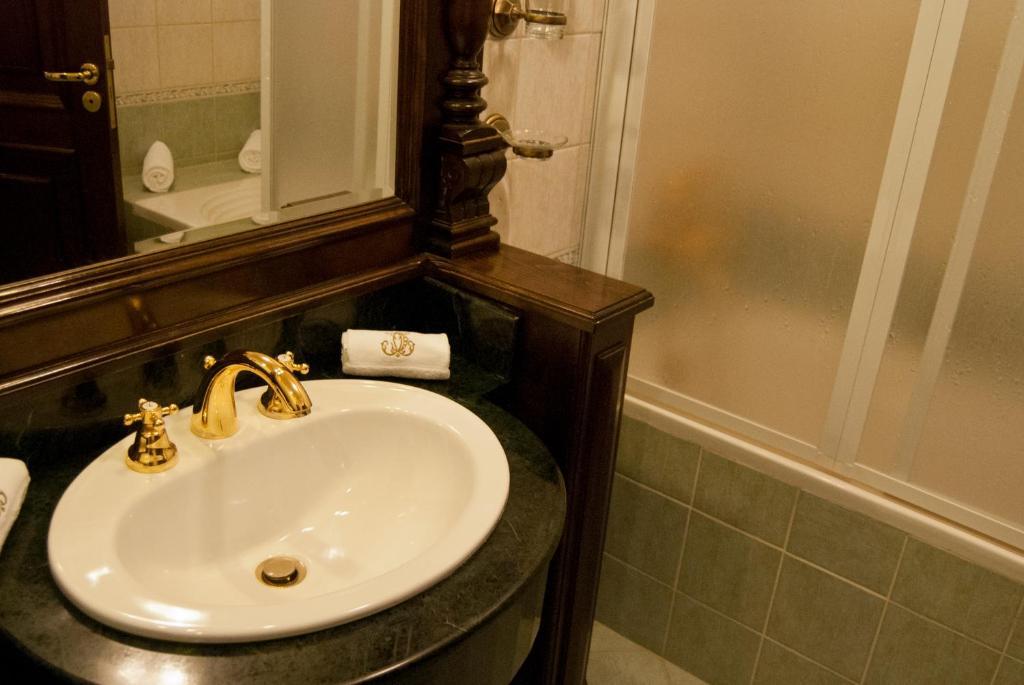 Hotel Casa Capsa Bucharest Luaran gambar